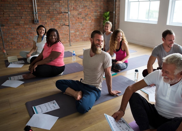 Employer Wellness Programs: Emerging Trends & Benefits in 2025