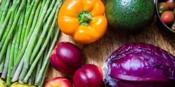 Understanding Food Allergies: Symptoms, Tests & Management - Cover Image