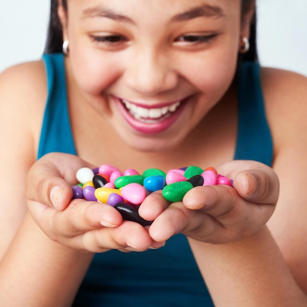 How to Choose the Right Multivitamin: Your 2025 Guide